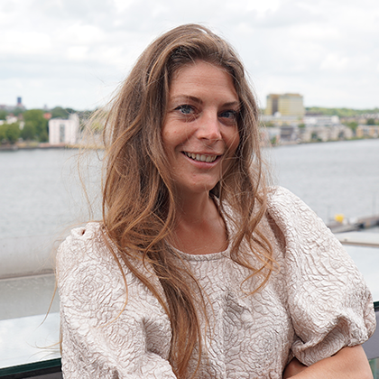 Josine Horzelenberg